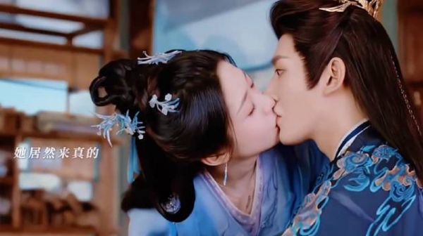 邓为就是那个口是心非的小奶狗吧,这俩人太好磕了