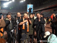 当刀郎山歌遇见泉城暖意：一场演唱会里的“好客”答卷