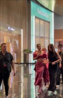 LV三公子到泰国陪Lisa过情人节 两人感情稳定惹人羡
