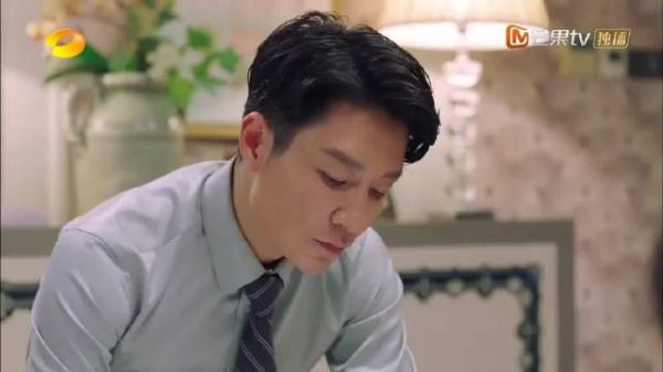 丈夫总是嫌妻子对孩子不负责任,等他亲自辅导女儿才知道妻子有多苦......