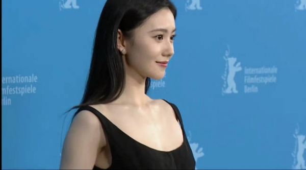 老谋子严选的必须要能走出国门而且扛住外媒高清镜头的!