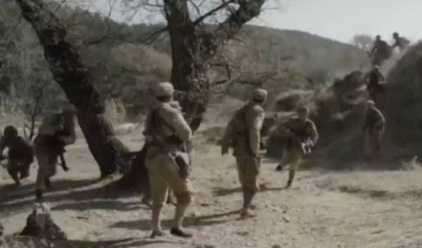 十三个人阻击一个骑兵营!