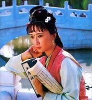 都是姑苏女子，香菱身上有黛玉的影子，宝玉对香菱是怎样的情感？