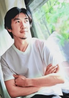 鄢颇，李小冉曾为他堕胎2次，如今55岁娶小15岁娇妻，生活怎样？