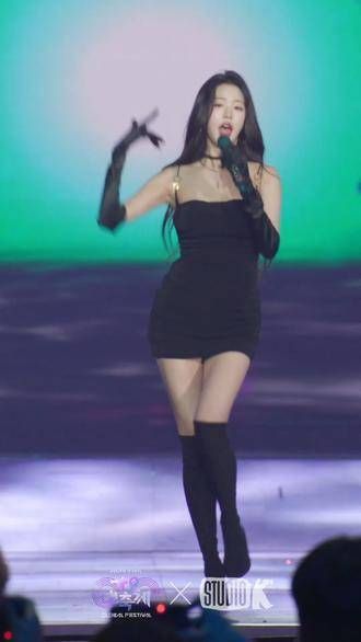 韩国女团张元英翻跳《tellme》高清现场,大长腿和性感舞蹈让人难以抵挡