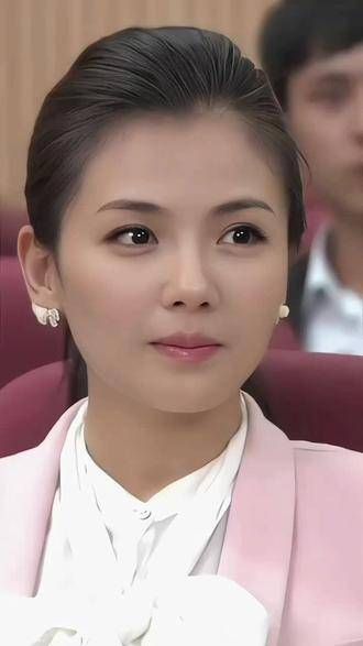 50多岁的刘涛依然充满少女感,这颜值和身材保养得太好了,真是让人无法抵挡!