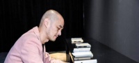 冯唐：越“不要脸”的人，越活得好