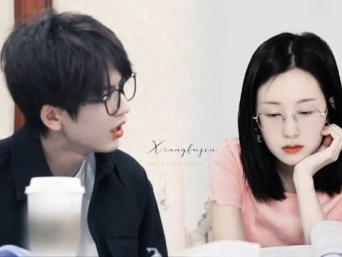 其实是剧本围读时的欢乐瞬间,素材来自陈都灵工作室,张凌赫工作室