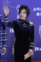 刘晓庆74岁又离婚，4次结婚7个男友，第8个已收入囊中？