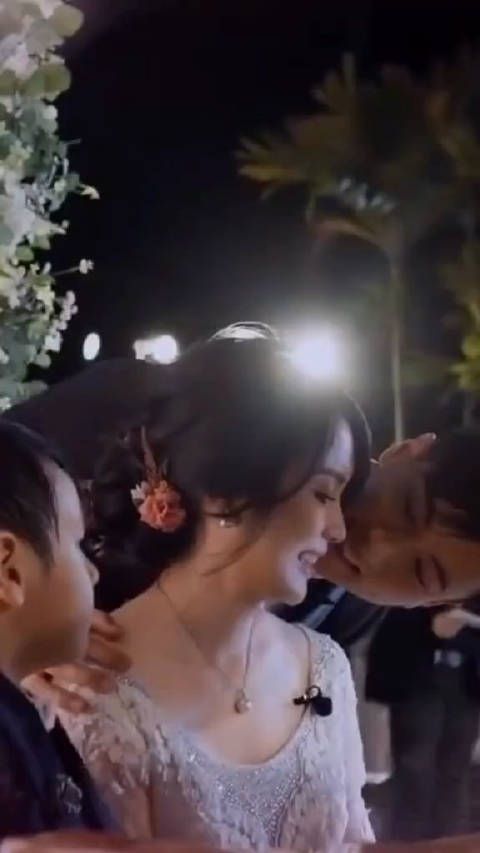 难怪吴尊又帅又有钱,和妻子结婚了二十年,却从来没有闹过出轨和绯闻!