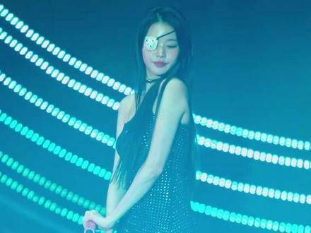 韩国IVE女团张元英高清现场直拍,展现她的 ,又美又飒的她简直让人移不开眼
