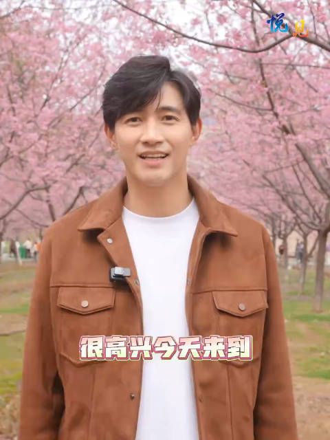 宝子们！云溪籍演员李子锋回家乡参加云溪樱花节啦！