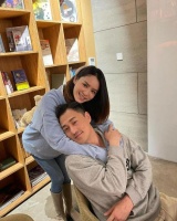 林峯太太张馨月检查离职保姆行李惹争议，叫对方清洁厕所被斥欠缺尊重