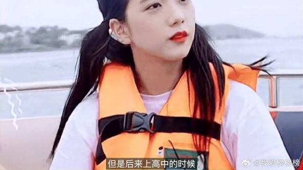 「金智秀」当练习生五年成全能爱豆，被骂被黑不改女神本色