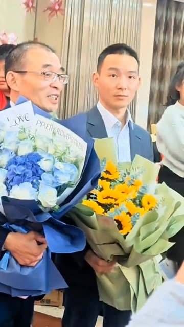 小妹妹真的很棒,你做了许多美女都想做的事情