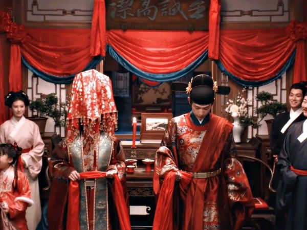 陈都灵辛云来《雁回时》预告,傅云夕撞门抢亲!