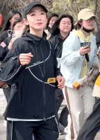 孟美岐回应直拍破千万：谢谢大家支持！