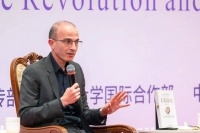 尤瓦尔·赫拉利：人文学科的核心价值在于反思和审慎思考，而不是提供绝对知识或制造世界