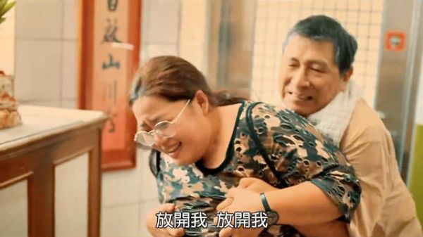 豆瓣8.3神作!暴击共鸣!当她说'我连呼吸都是错的',全网胖女孩集体破防…