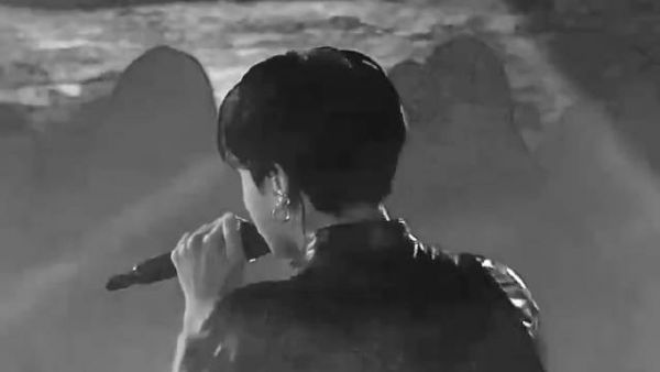 一定要看一次柾国的现场ㅠㅠㅠ