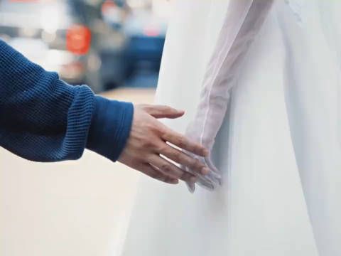 麻了,彻底被王玉雯婚纱跑这一段拿捏住了,剧中代大吉与周水分离后…