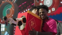 大张伟甲亢哥终于同框！二人合唱《阳光彩虹小白马》