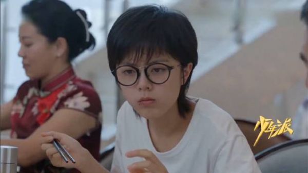林妙妙高考完人都是晕的,才发现妈妈去生弟弟,焦急询问爸爸:你留这干嘛?