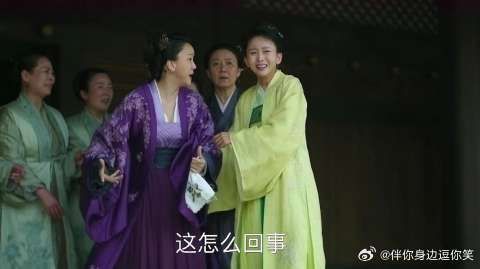 小秦氏的儿子也被官兵捉走了,小秦氏非常惊慌失措
