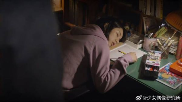 德善救了班长,爸爸想夸夸她,不料看见了她的死样子