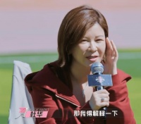 杜华回应王怡人6年零工资：出道时公司投入比较大
