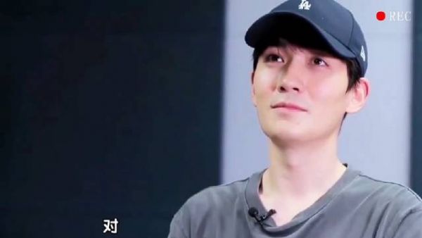 现在才知道为什么都要看素颜了,好真实这张脸底子真不错
