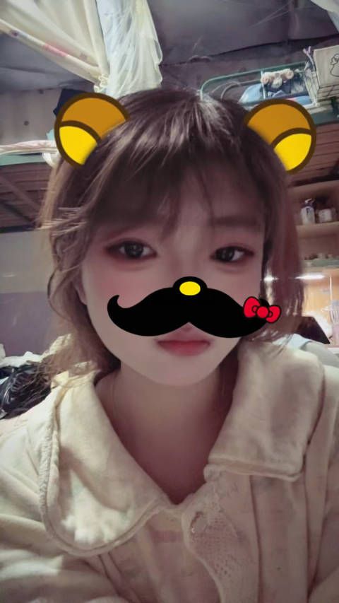 今天卸妆前的最后一个视频 emo了