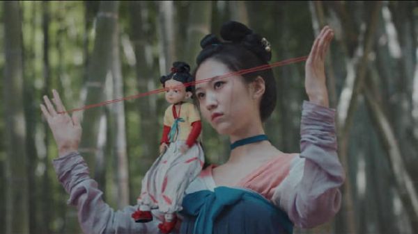 红绳准备好了,翻绳也学了,请问娃娃哪里领?