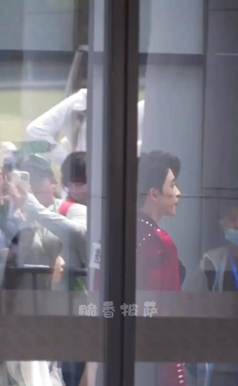 敖瑞鹏、张真源喜欢哪位帅哥的造型?