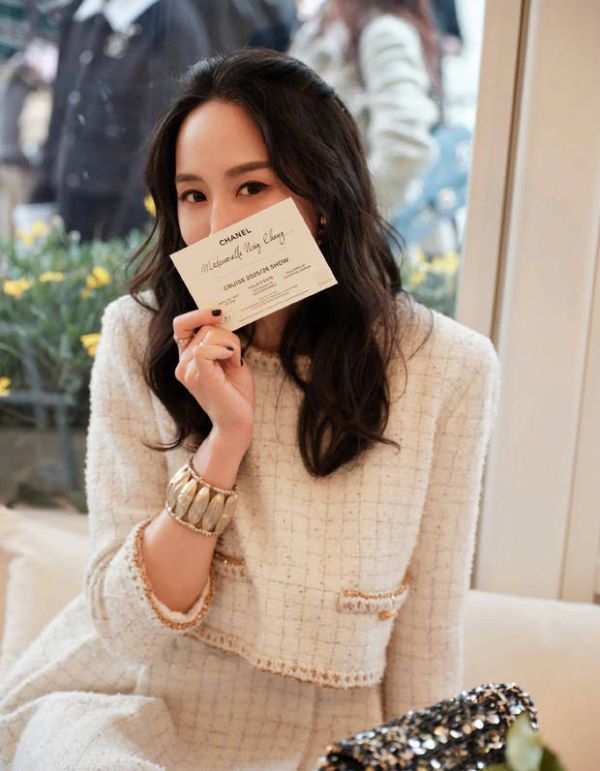 张钧甯眼角弯弯。