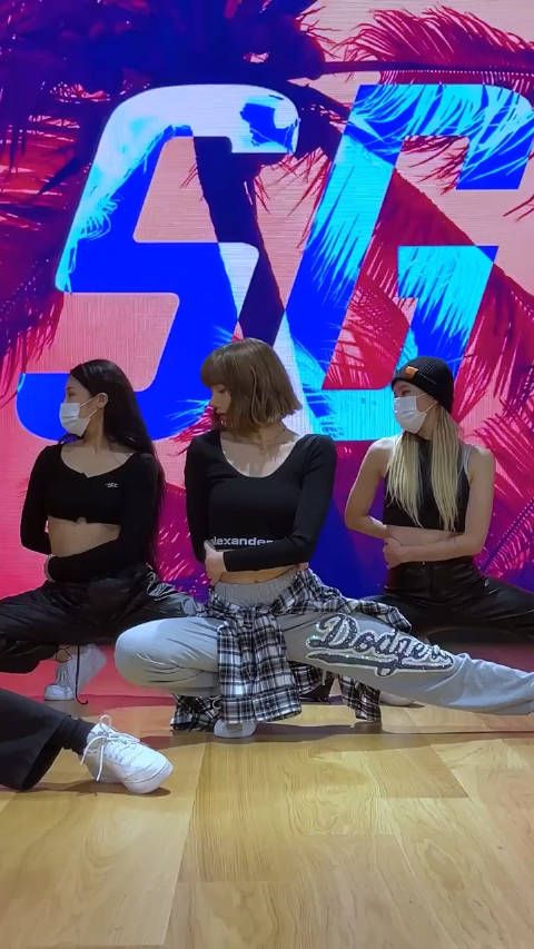 Lisa跳舞观赏性是真的高啊... 