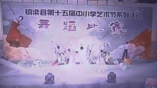 原来田曦薇真的从小就是校花啊