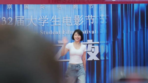 邵艺辉好久不见惹!