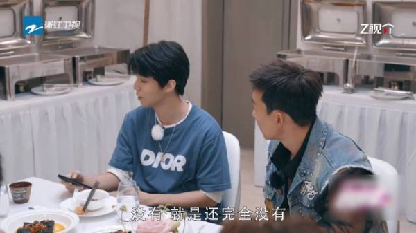王俊凯自作曲首度公开,周杰伦听后提议修改
