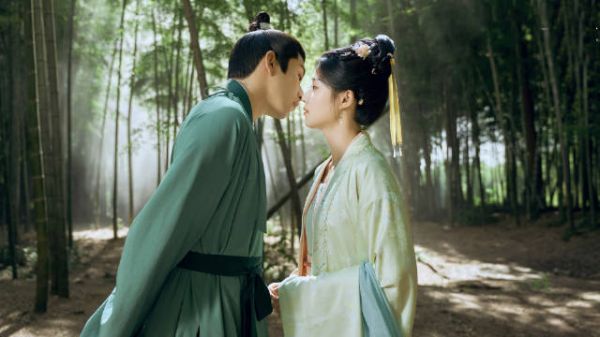 王子奇卢昱晓两人好甜,妹妹从小就喜欢状元郎哥哥