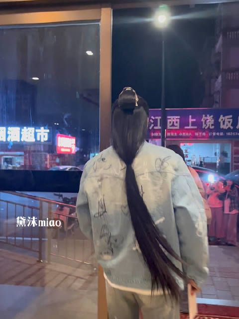 本来是要5号送的信,结果阴差阳错4号晚上23点多送过去了