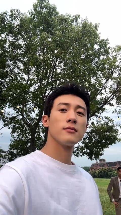 盛夏缤纷是属于两个人的浪漫也是属于一群人的狂欢