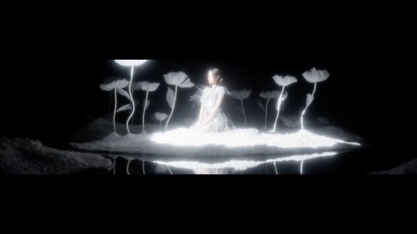 杨超越首张EP《透明》同名主打曲MV5月11日上线