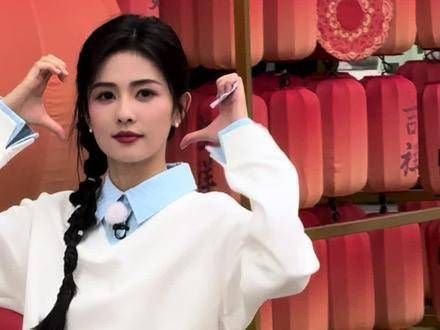白梦妍确实懂得饭撒的精髓呢 DV机中的海边白鹿氛围