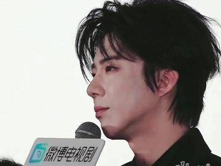 努力的小宝贝 这段视频真的让我剪辑到泪流满面