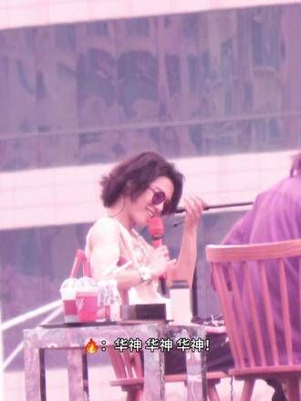 好热爱这样的相聚时光,畅所欲言,毫无顾虑地表达自己