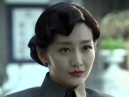 王鸥在《伪装者》里扮演的汪曼春再次成为热点