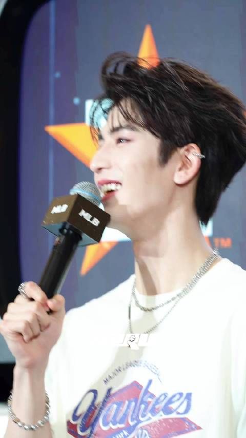 呜呜呜呜回看视频才发现那么明显 每一层都一定能感受到吧