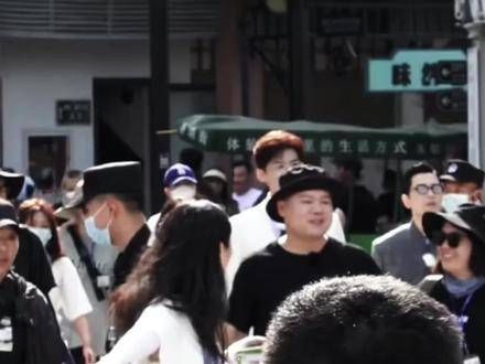 亭亭何时能出演一部民国戏给我们看看呢？
