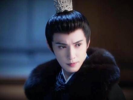 有那么一瞬间，渴望沉浸于裴琰徐正溪的眼神中